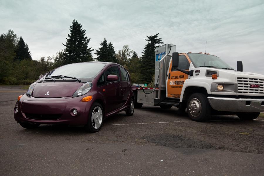  Mitsubishi i-MiEV 2012 года  (US) (фото 110 из 234)